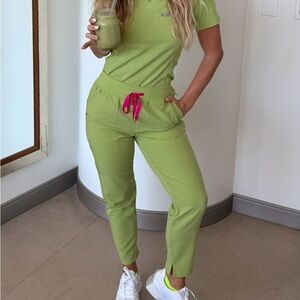 Figs matcha high waisted scrub paints XS PETITE